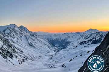 Blick von der Hollandiahütte ins Lötschental