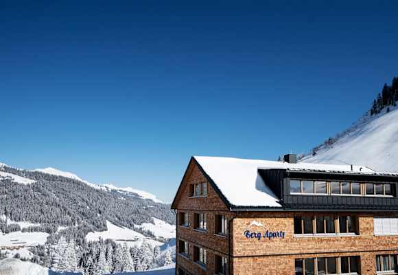 Apartment außen Winter