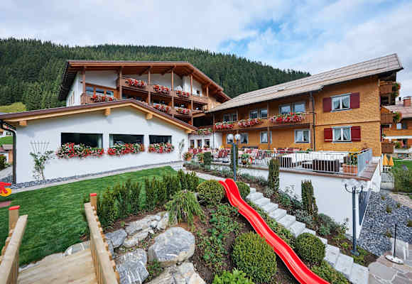 Hotel Alpenblume Aussen
