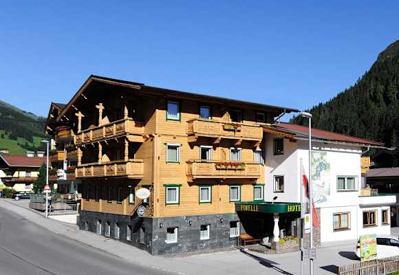 Hotel-Garni-Forelle-Aussen