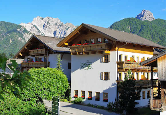 Hotel Pfleger Aussen Sommer
