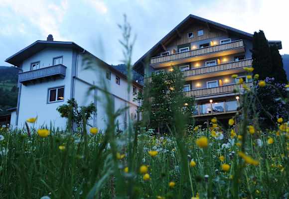Hotel Traunstern Aussen