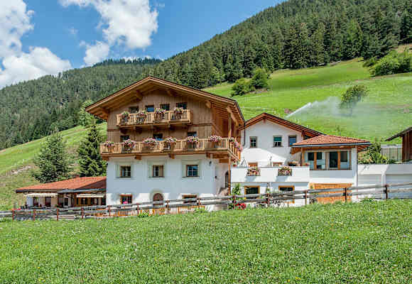 Südansicht Hotel Berghof