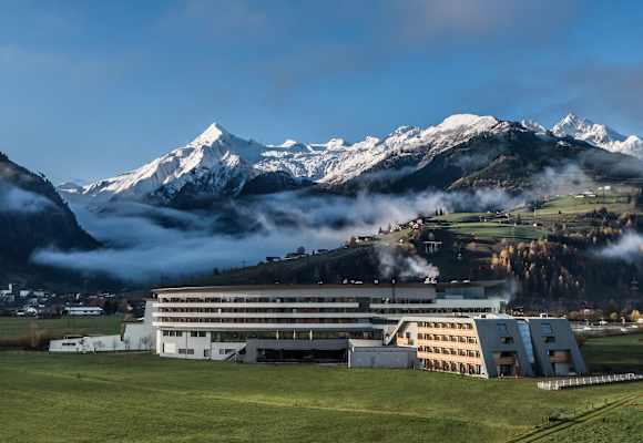 TAUERN SPA Aussenansicht