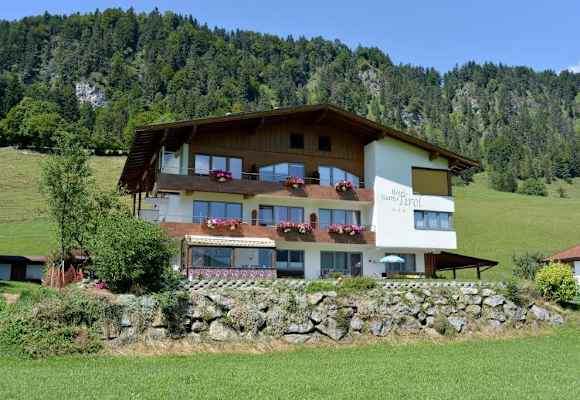 Hotel Garni Tirol Aussen