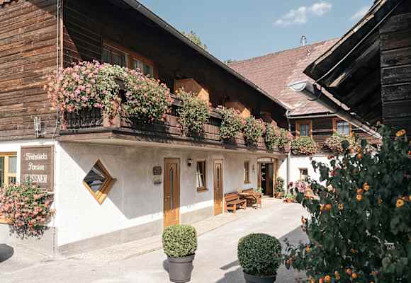 Privatzimmer & Ferienwohnungen Gassner
