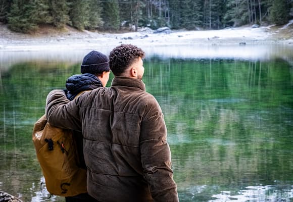 Die Influencer Clemens Bartl und Rafael Osy wurden von der Samsung Community auf eine Reise geschickt.