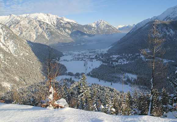 Blick vom Feilkopf auf den Achensee.