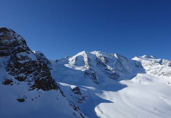 Das Engadin und seine imposante Bergwelt: Der Piz Palü von der Diavolezza aus gesehen.