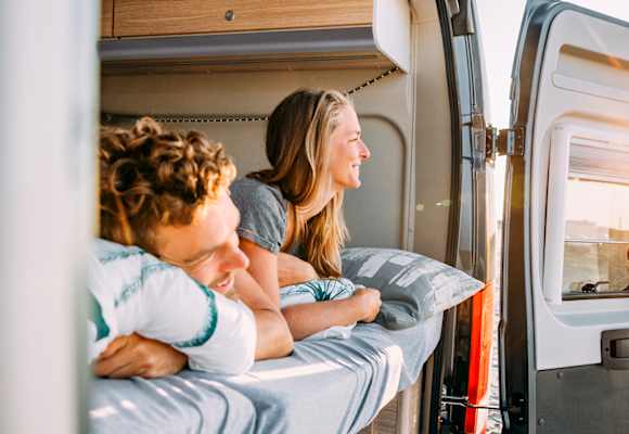 Mit den Reisemobilen von Sunlight bist du immer bereit für das nächste Abenteuer - egal ob zu zweit oder mit den Kids.