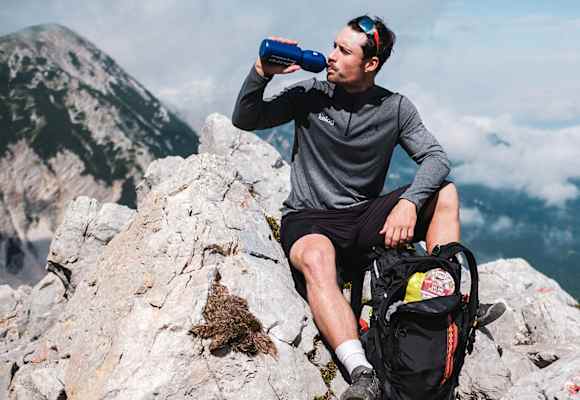 Um die Grundlagenkondition aufzubauen, gibt es keine bessere Sportart als das Wandern.