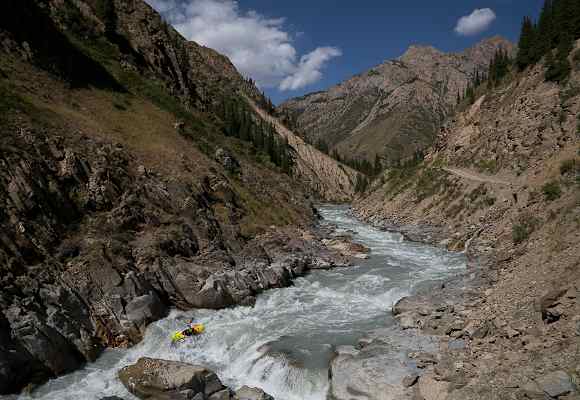 kirgistan kajak