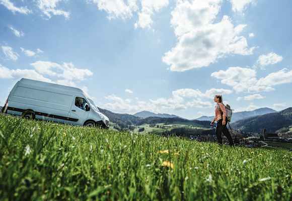 Laura Horvat Vanlife