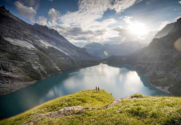 Der Öschinensee in den Berner Alpen war ein beliebtes Tourenziel im Vormonat Mai