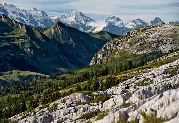 Beeindruckende Karst- und Moorlandschaft der Schrattenfluh