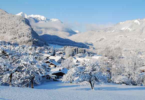Winterlandschaft bei Unterwössen im oberbayerischen Landkreis Traunstein