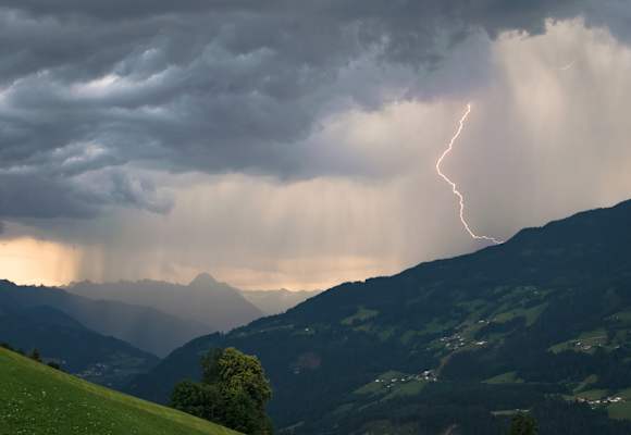 unwetter berge richtiges verhalen