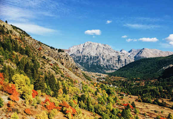 Alpenüberquerung: Französische Alpen im Herbst