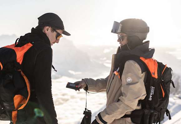 Mit dem LVS-Gerät Barryvox® S2 von Mammut bist du für den Ernstfall gut gerüstet.