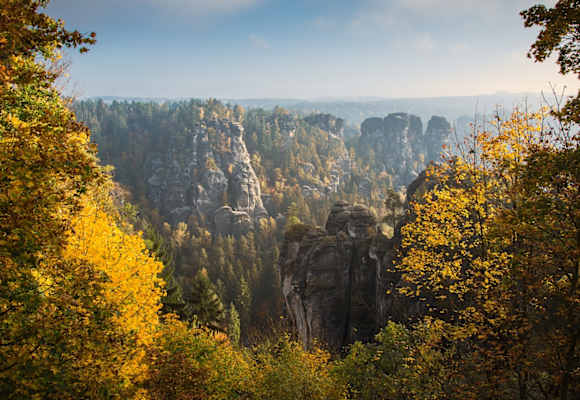 Blick von der Bastei im Elbsandsteingebirge