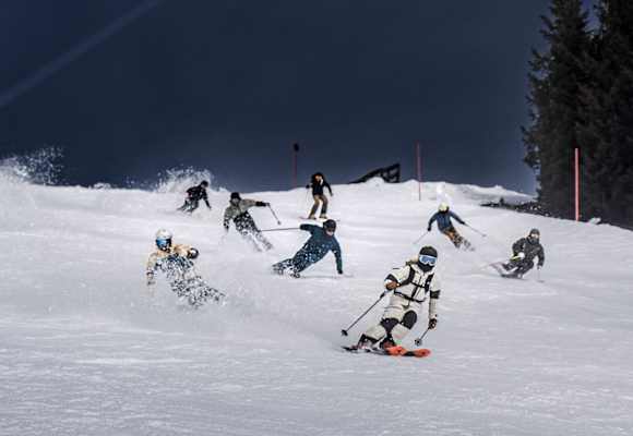 Nicht nur auf der Buckelpiste hat Olympiasiegerin Justine Dufour-Lapointe die Nase vorn, auch auf der Piste fährt die kanadische Freestylerin einen schnellen Schwung.