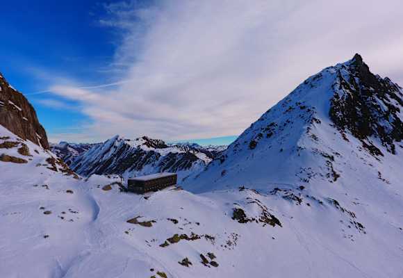 Capanna Cristallina in der Schweiz