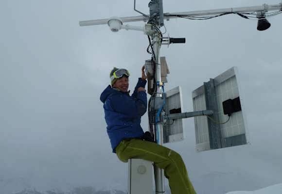 Dr. Christoph Mitterer ist Schnee- und Lawinenforscher
