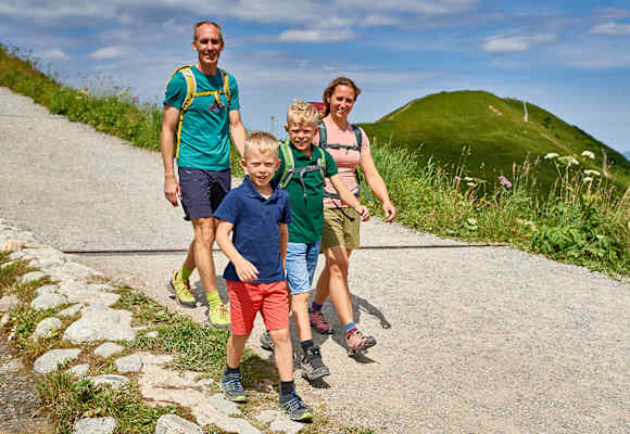 Der Burmiweg an der Kanzelwand ist für Familien genau das Richtige.