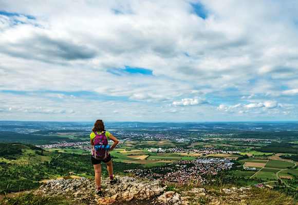 Wandern im Biosphärengebiet Schwäbische Alb: Gipfel des Breitensteins bei Ochsenwang