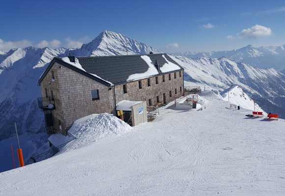 Das Hannoverhaus auf 2.565 m