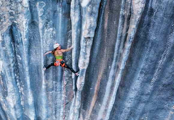 Klettern, steile Felswand, Petzl, NEOX