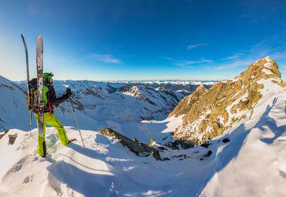Skitourengehen, Berggipfel, Ausblick