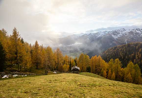 Farbenfroh ist das Gsieser Tal im Herbst.