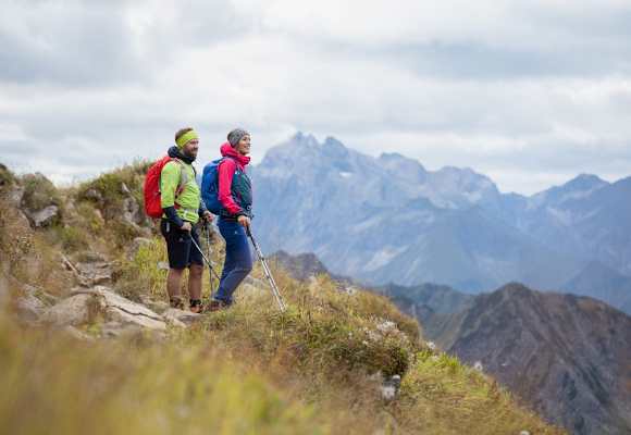 Auch wenn die Tage kürzer werden, kann man im Herbst rund um Oberstdorf noch wunderschöne Wanderungen unternehmen. 