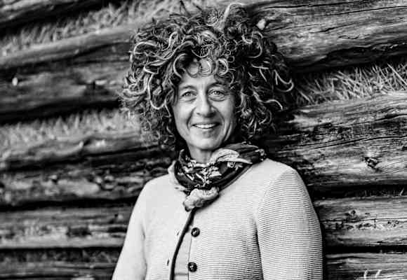 Petra Freund ist eine von 30 Bergführerinnen, die in den Alpen tätig sind
