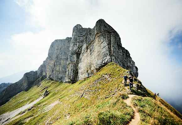 Das Bergmassiv Pilatus bei Sonnenschein