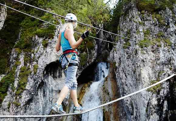 Der Seebener Klettersteig oberhalb von Ehrwald ist nichts für schwache Nerven