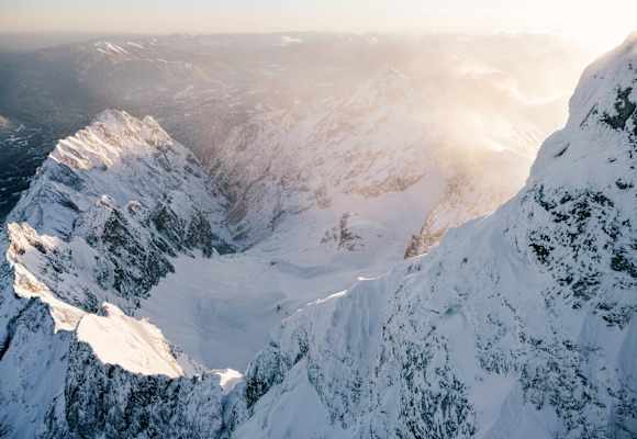 Blick von der Zugspitze ins Höllental