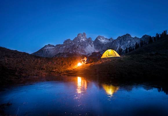 Campen und ein Lagerfeuer unter freiem Sternenhimmel klingt wunderbar, doch darf ich das überhaupt?