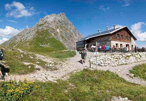 Schmankerl-Ziel in den Allgäuer Alpen: Die Fiderepasshütte