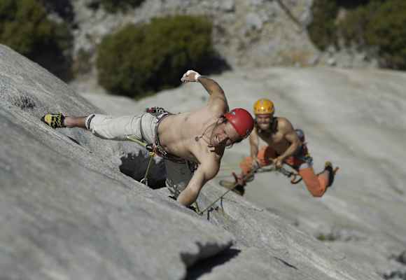 Huberbuam beim Versuch, einen Speed-Rekord an der Route "The Nose" am El Capitan aufzustellen