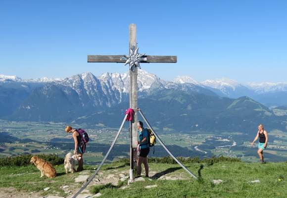Der Gipfel des Schlenken (1.648 m) im Salzkammergut