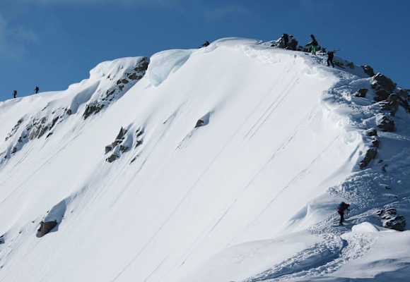 Skitour auf den Pazolastock im Kanton Graubünden