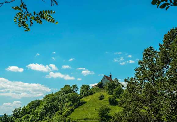 Baden-Württemberg: Wurmlinger Kapelle am Spitzbergwegle