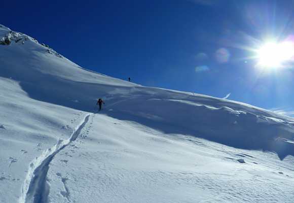 Raus in die Sonne - auch am Nachmittag geht sich eine kleine Skitour aus.