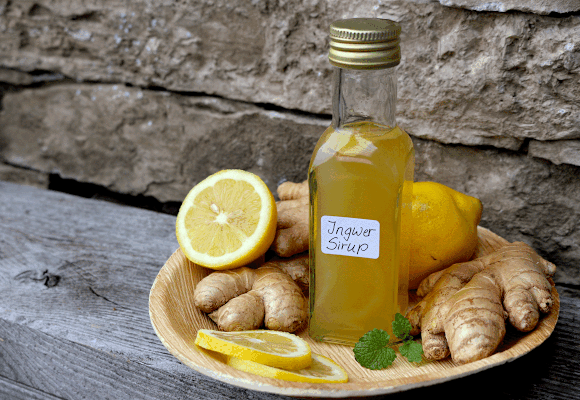 Selbstgemachter Sirup aus der Wunderwurzel Ingwer