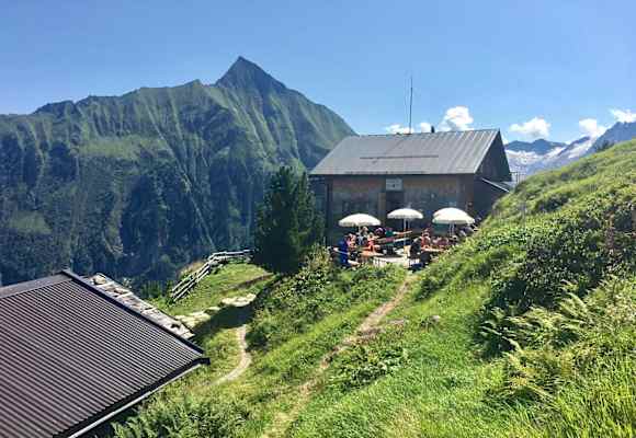 Die Gamshütte in den Zillertaler Alpen (Tirol)