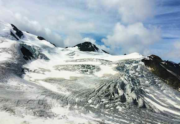 Im ewigen Eis: Gletscherlandschaft der Wildspitze in Tirol