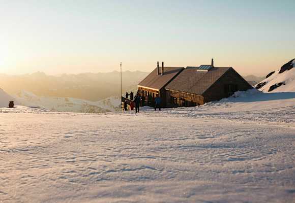 Wildstrubelhütte in den Berner Alpen