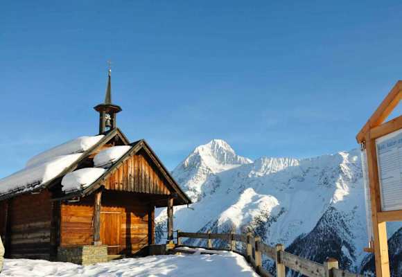 Winterwandern im Lötschental: Am Erlebnisweg Lauchernalp im Wallis